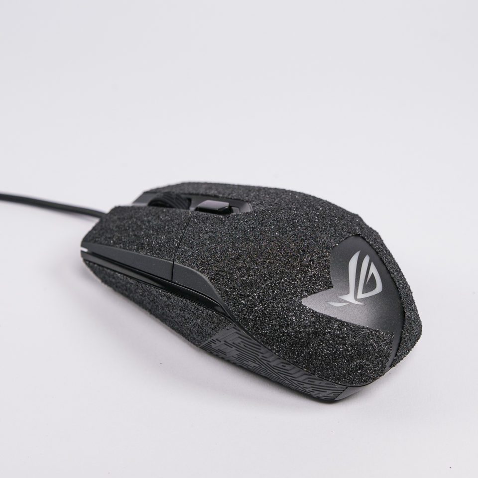 asus-rog-strix-antgrip-3